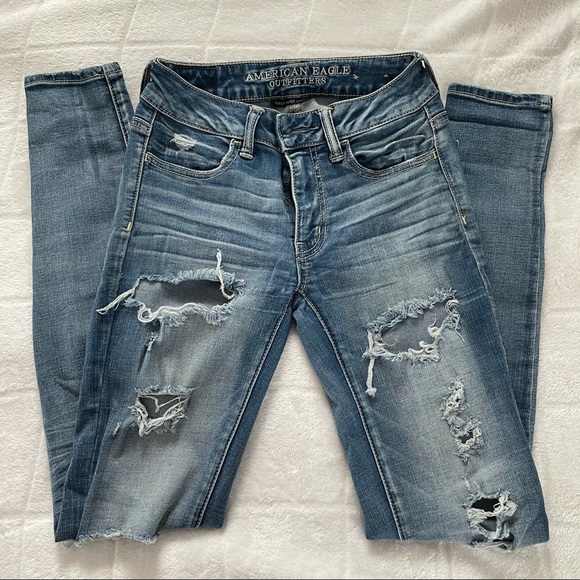 American Eagle Outfitters Denim - American Eagle Ripped Skinny Jeans